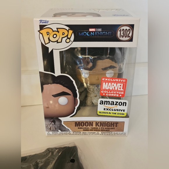 NIB exclusive Funko pop Disney+ Marvel Collector Corps Box - Picture 6 of 12